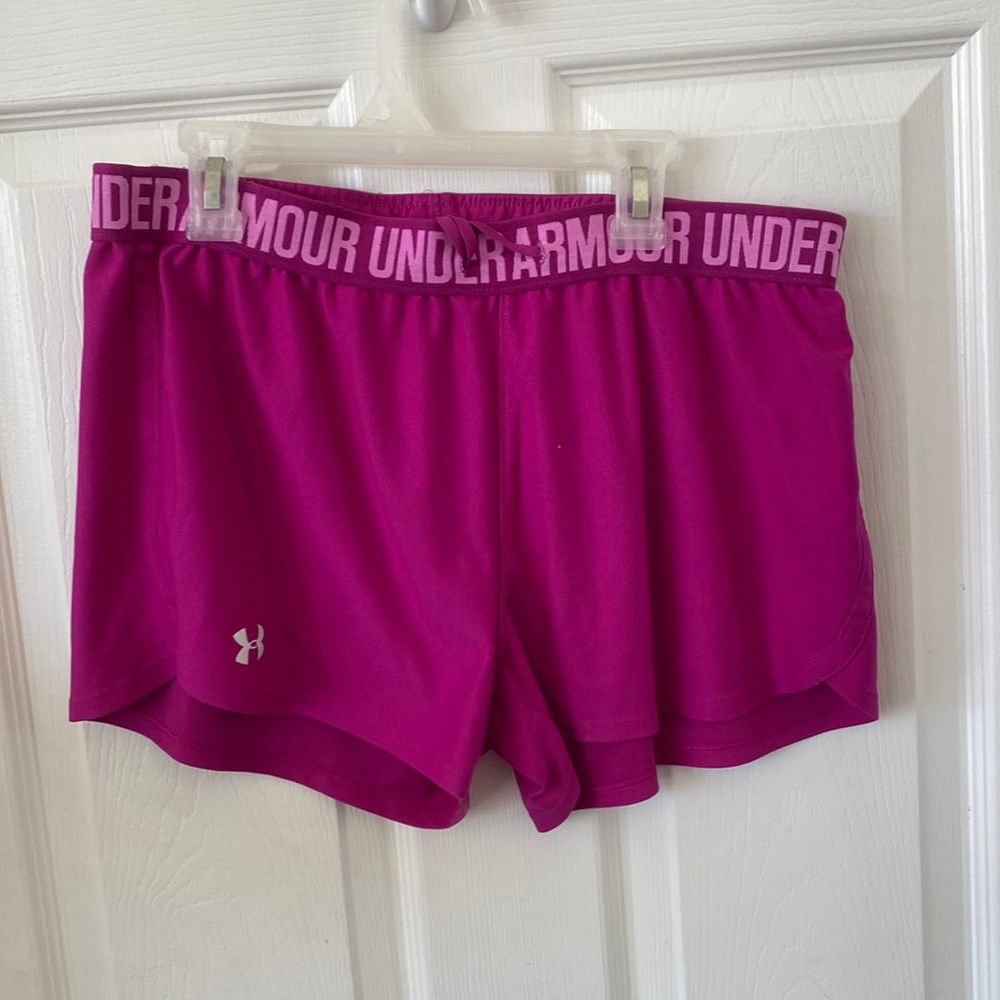 UNDER ARMOR shorts